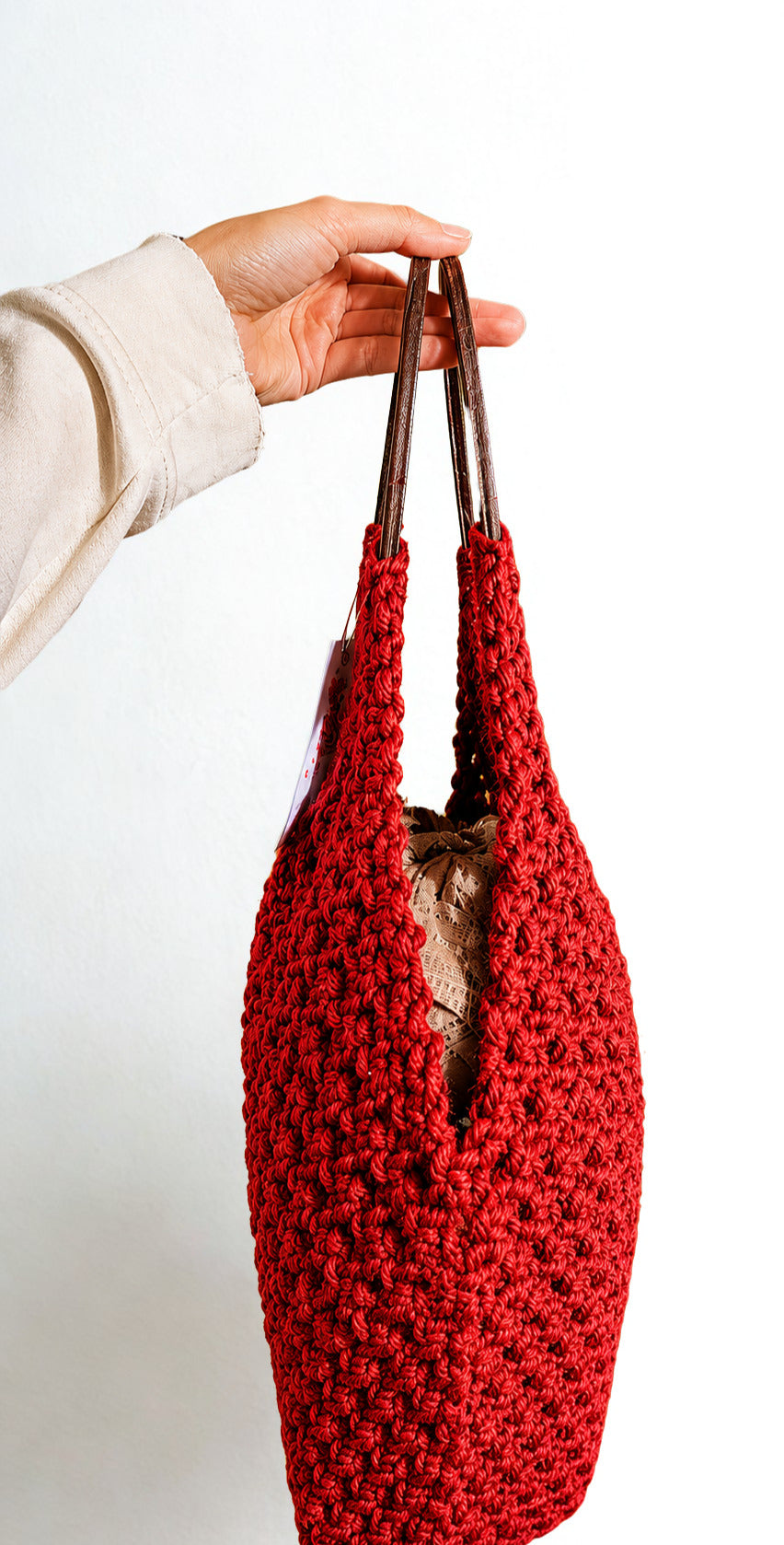 Borsa a Mano Lavorato all'Uncinetto | Rosso Rubino | Manici in Legno | Frange | Handmade Boho