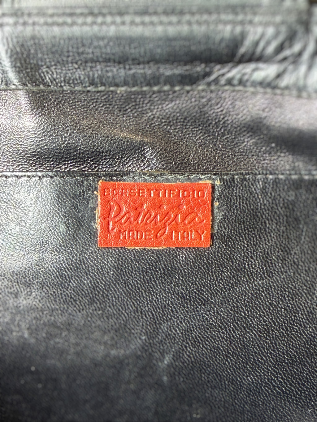 Pochette Vintage — Borsettificio Patrizia, Pelle Nera, Chiusura Archetto in Oro, Made in Italy anni '70-'80