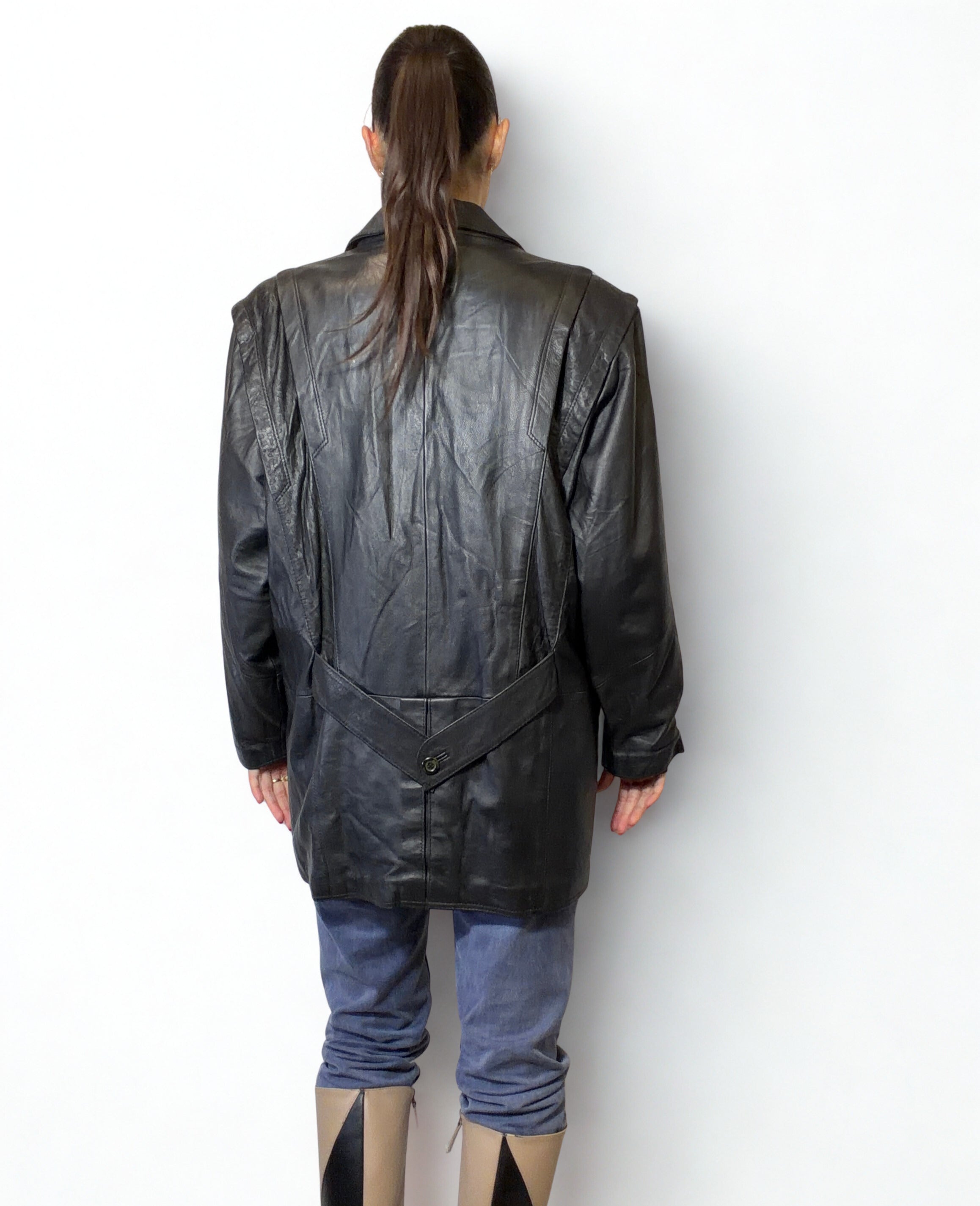 Cappotto Vintage Yorn Boutique in Pelle Nera – Power Dressing Anni ’80/’90