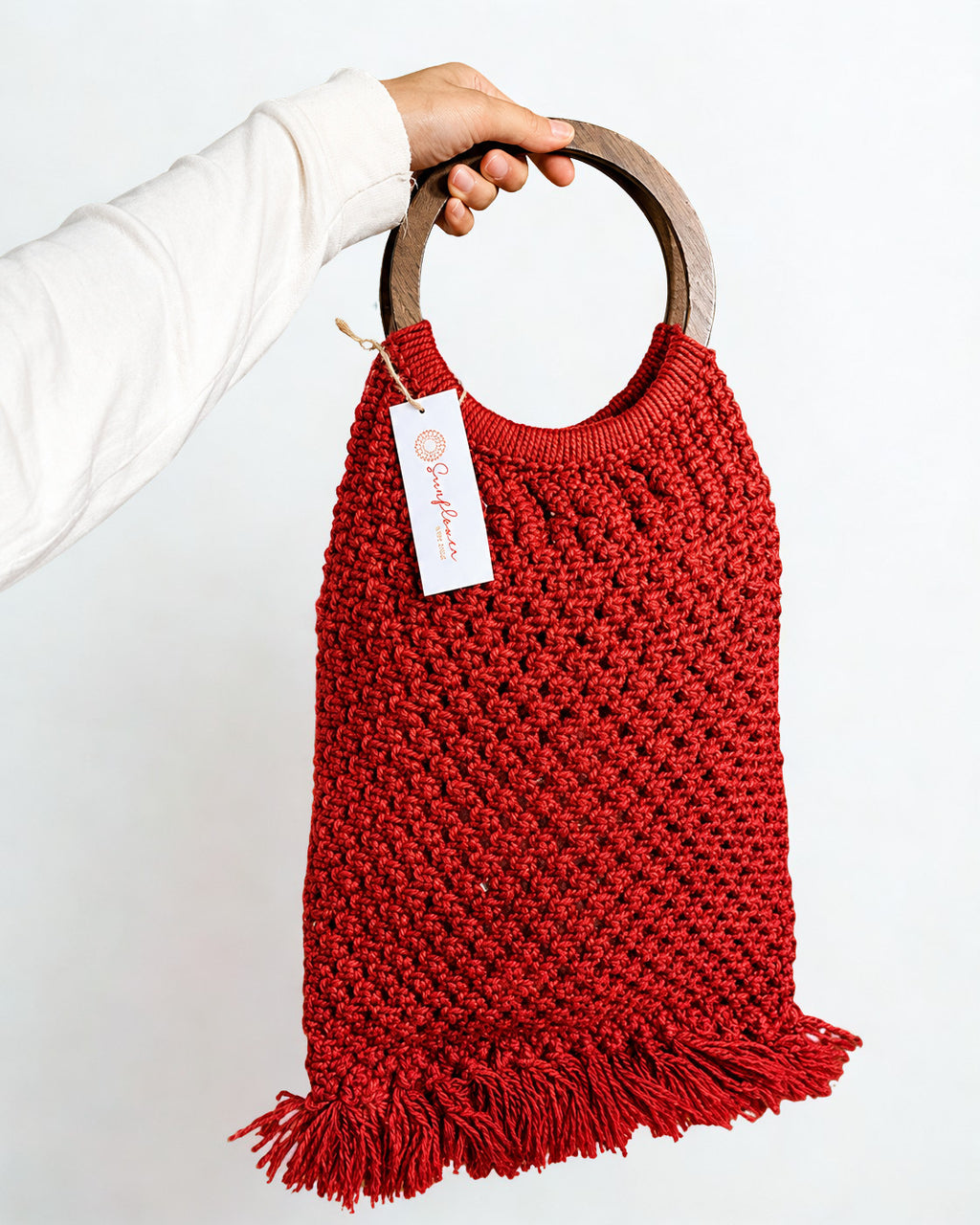 Borsa a Mano Lavorato all'Uncinetto | Rosso Rubino | Manici in Legno | Frange | Handmade Boho