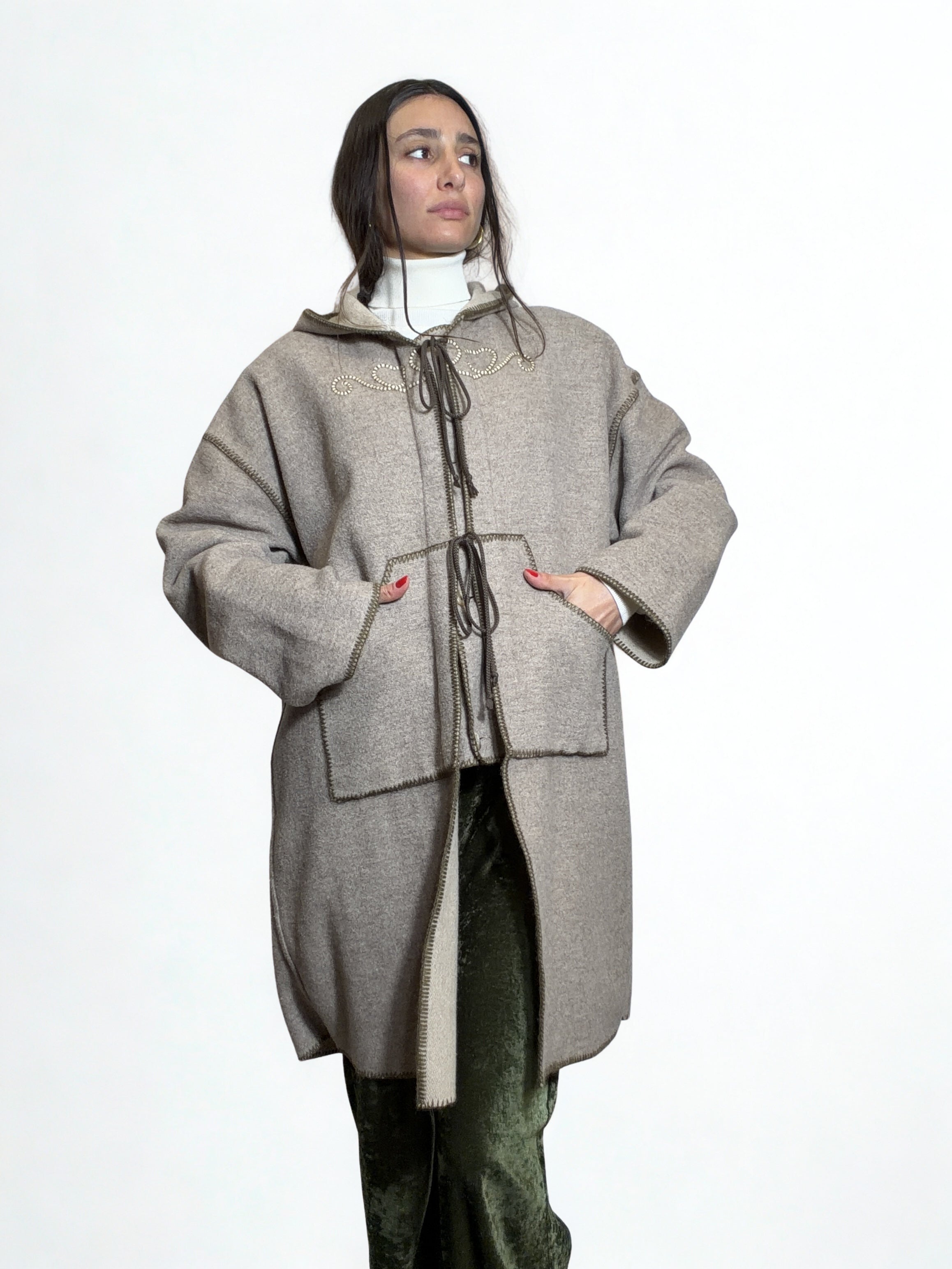FENDISSIME Vintage – Cappotto in Lana & Alpaca con Cappuccio, Cuciture a Vista (Made in Italy)