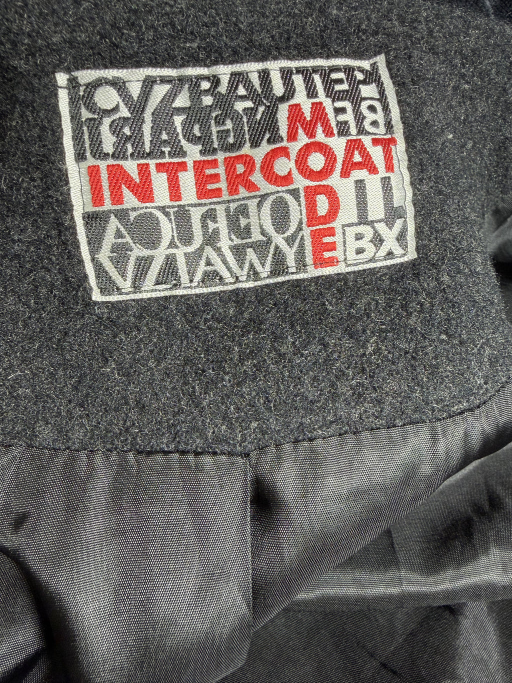 Cappotto Vintage Grigio Antracite con Collo in Velluto – Made in Italy