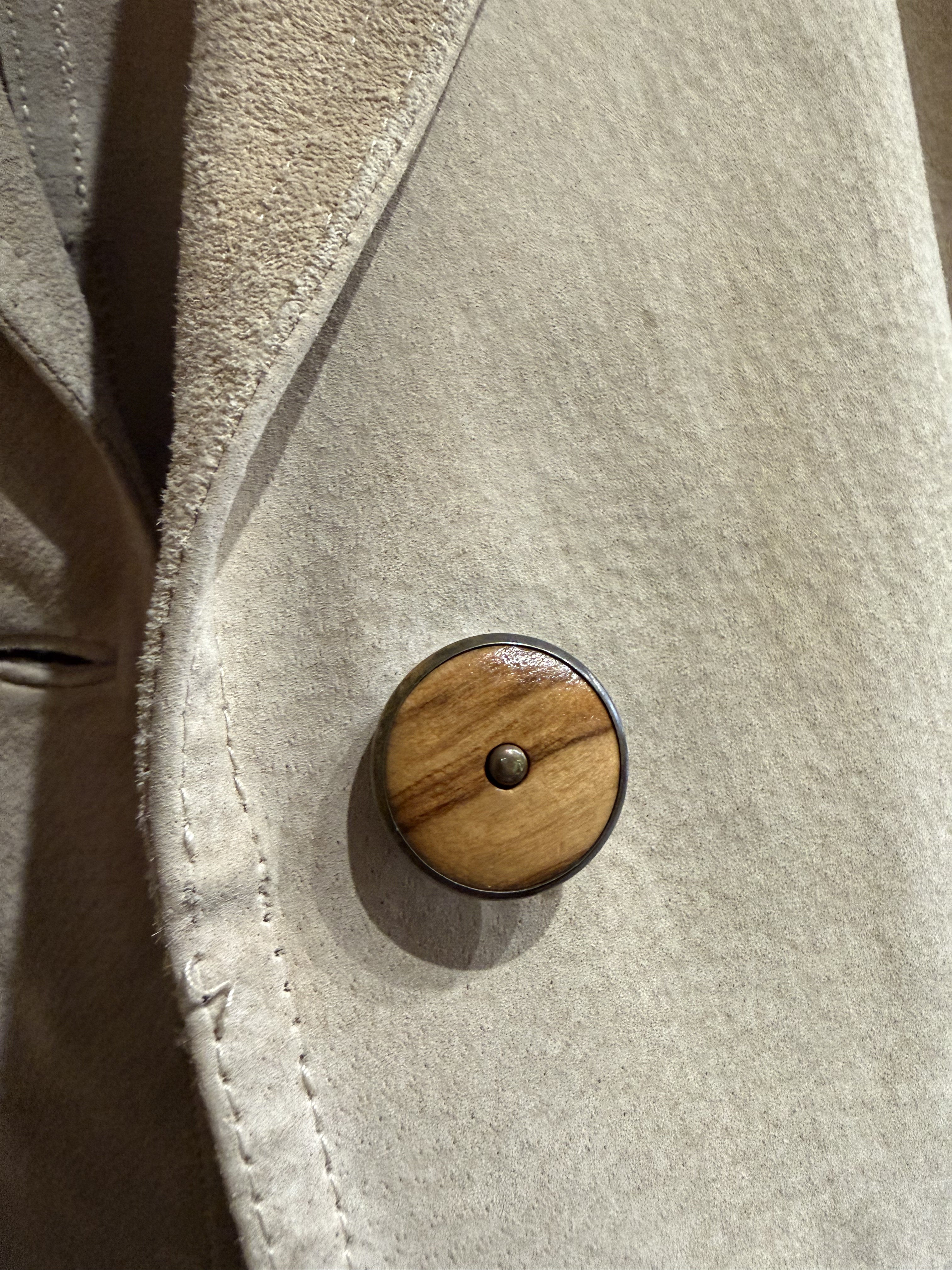 Giacca Vintage Ferradini in Vera Pelle Scamosciata Beige – Artigianale, Anni ’90