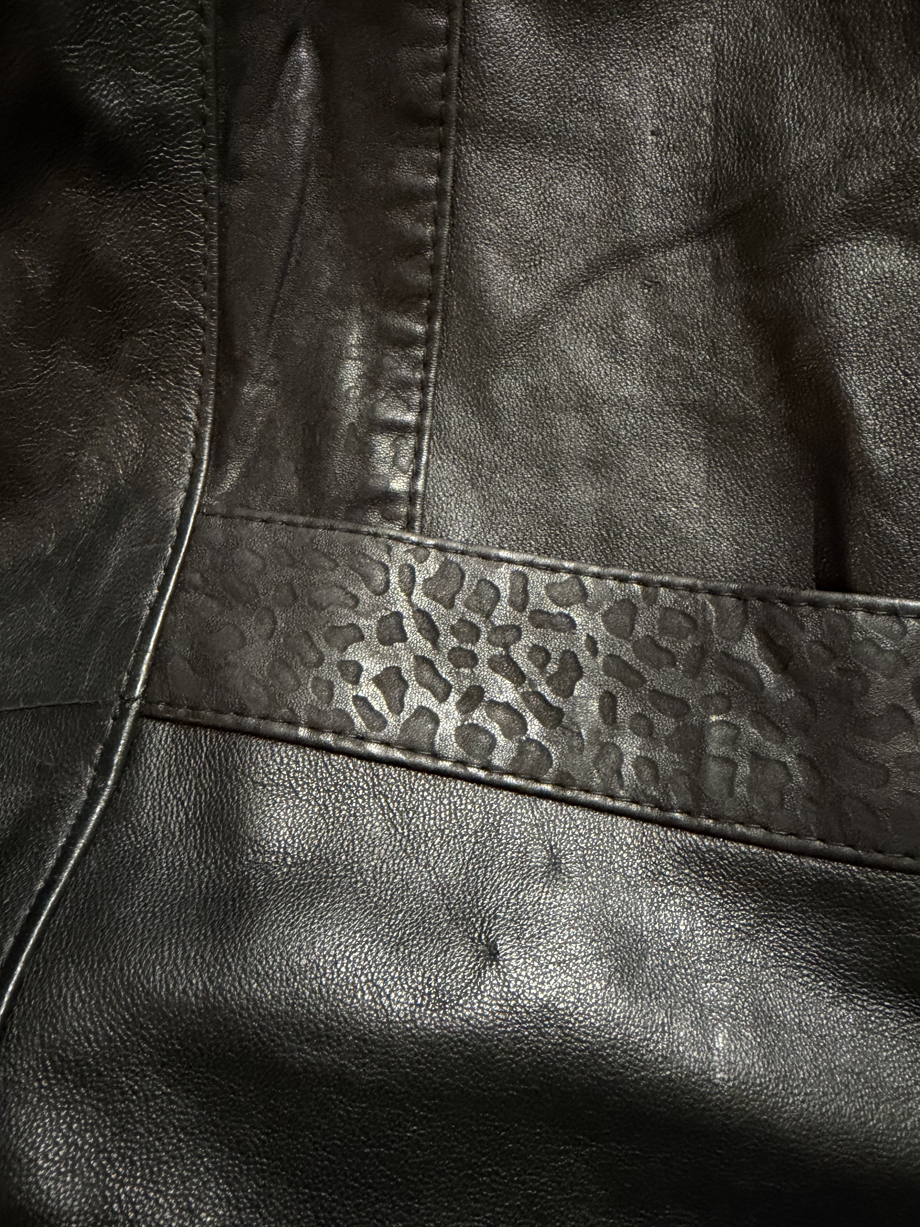 Cappotto Vintage Yorn Boutique in Pelle Nera – Power Dressing Anni ’80/’90