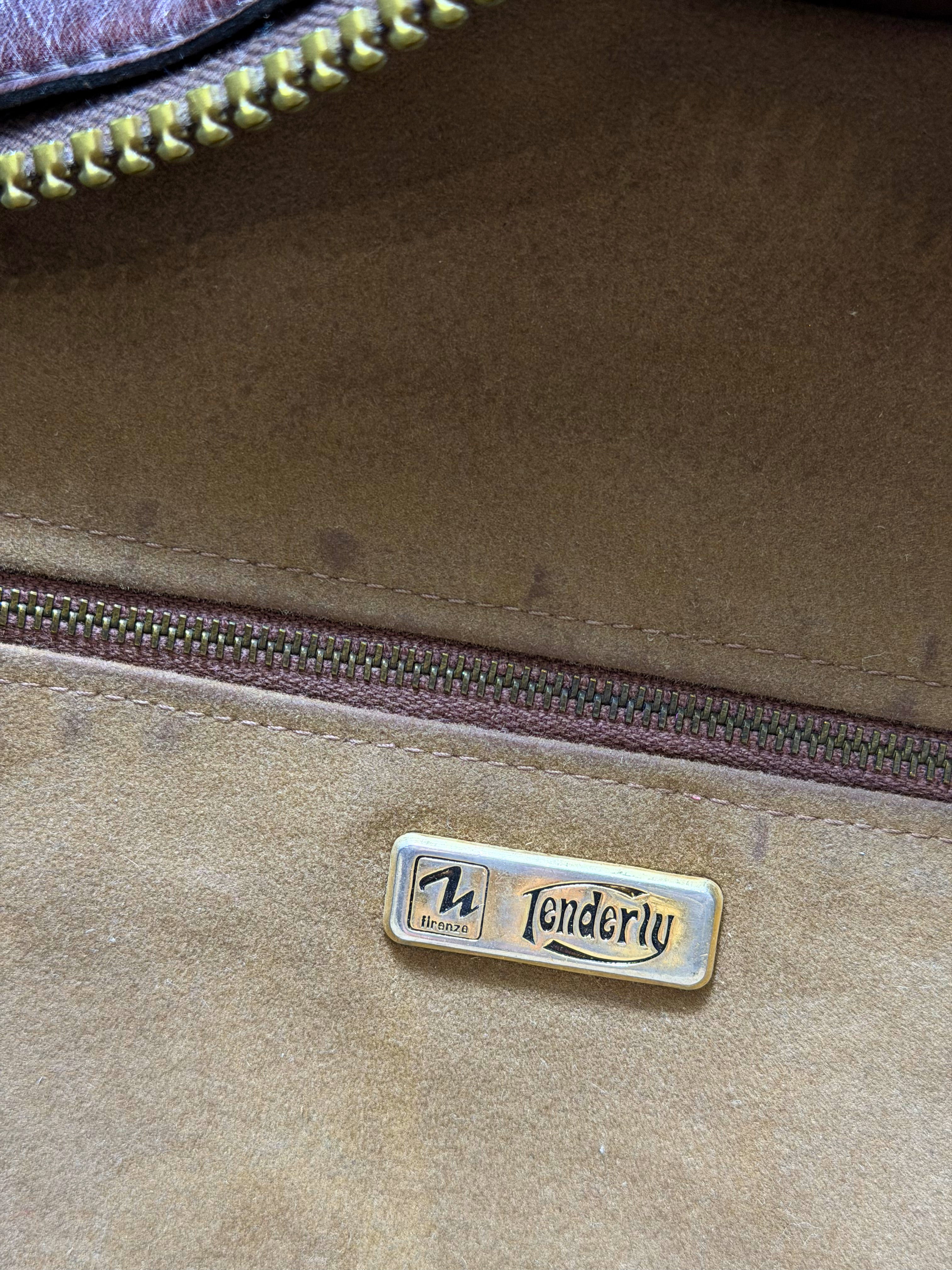 Borsa a Tracolla Vintage in Vera Pelle – Tenderly Firenze | Cuoio Testa di Moro, Manifattura Artigianale Italiana