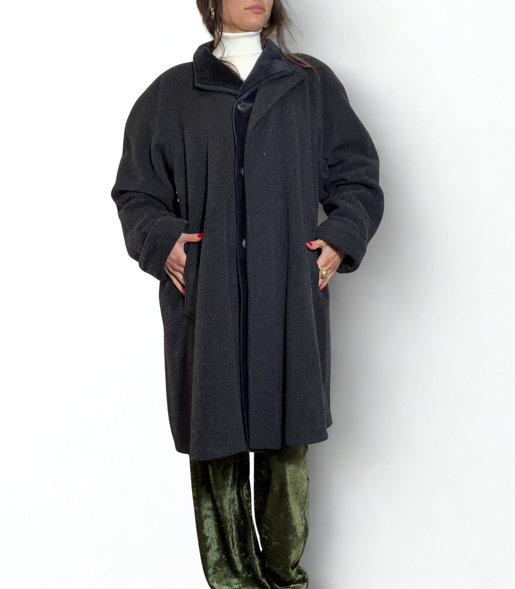 Cappotto Vintage Grigio Antracite con Collo in Velluto – Made in Italy