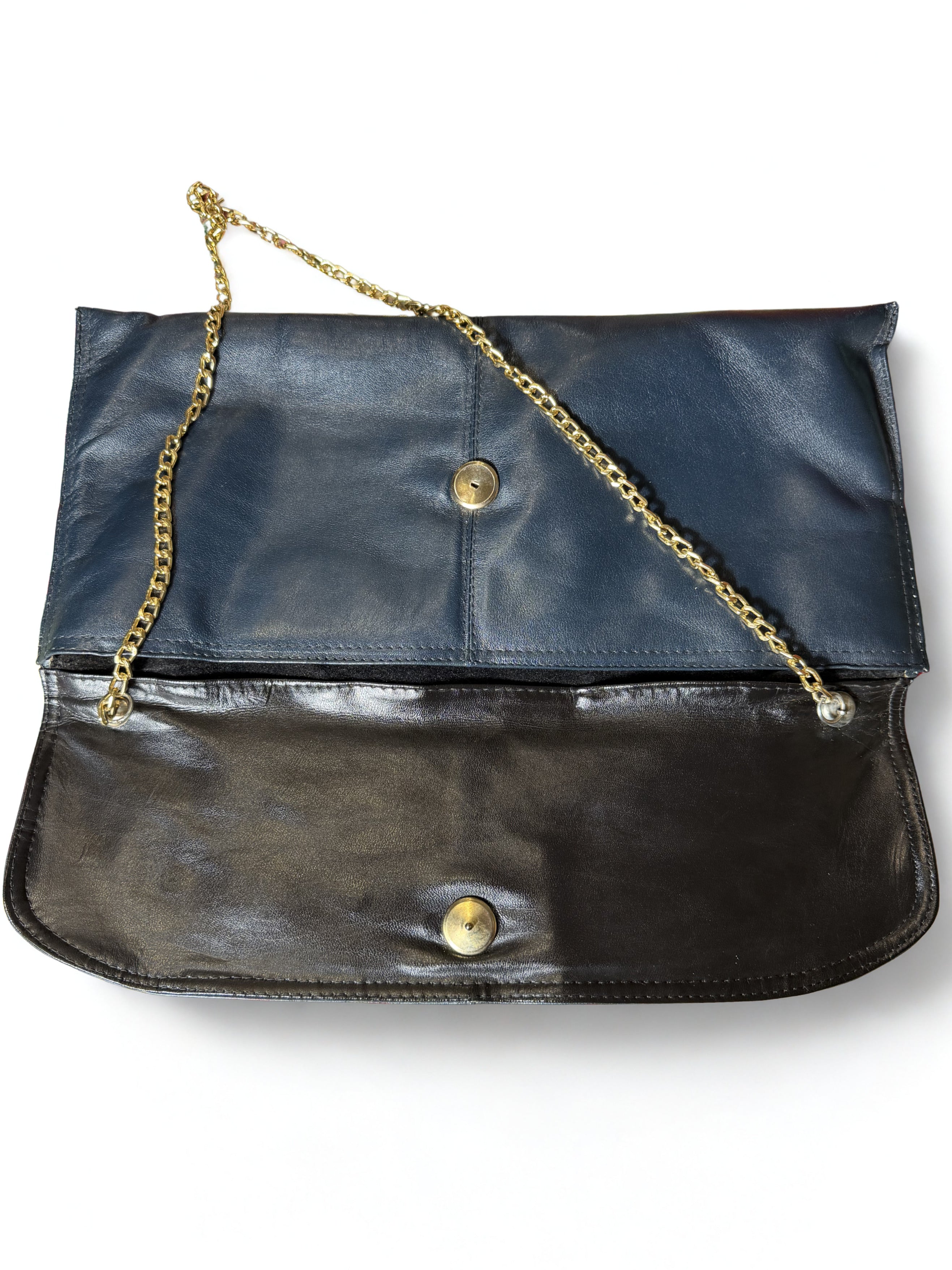 Borsa Vintage Blu Navy — Pelle Morbida, Chiusura con Hardware Oro, Catena Dorata, anni '70-'80